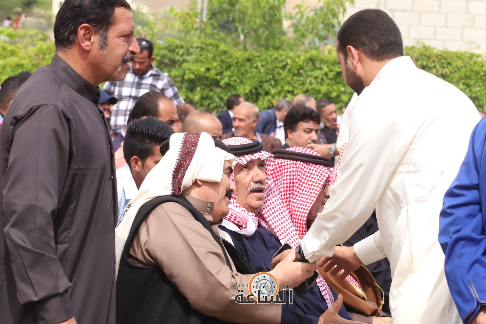 Madar Al-Saa Images 0.5123663896510693