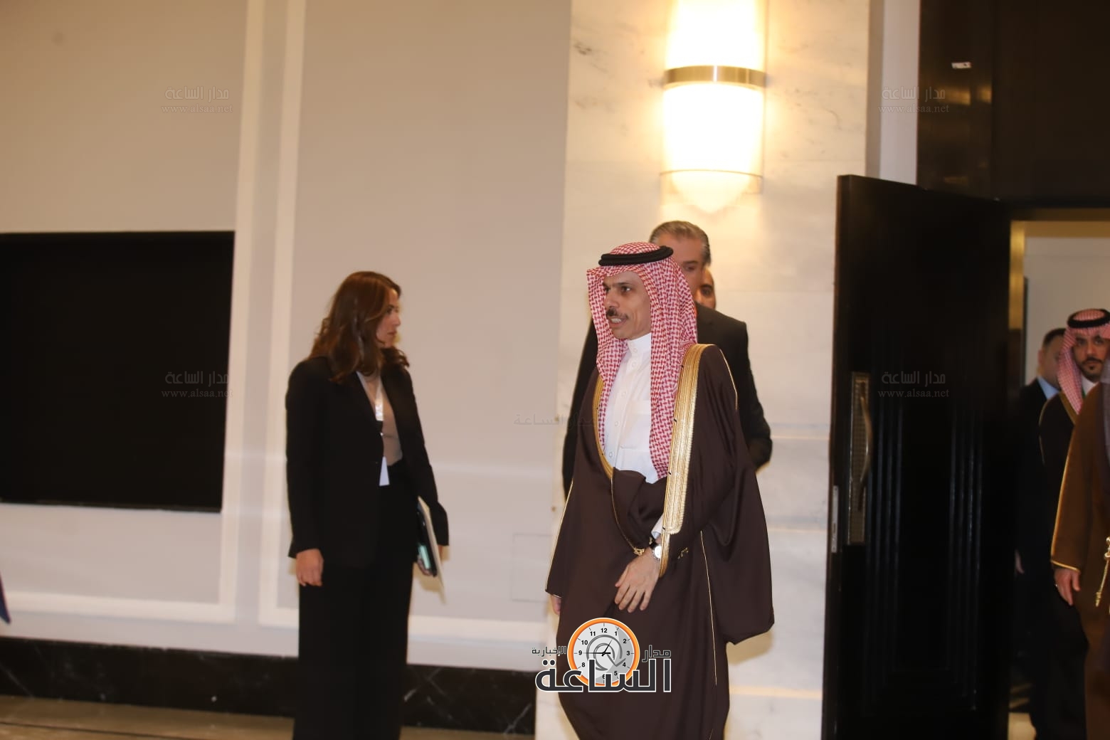 Madar Al-Saa Images 0.8558892041020545