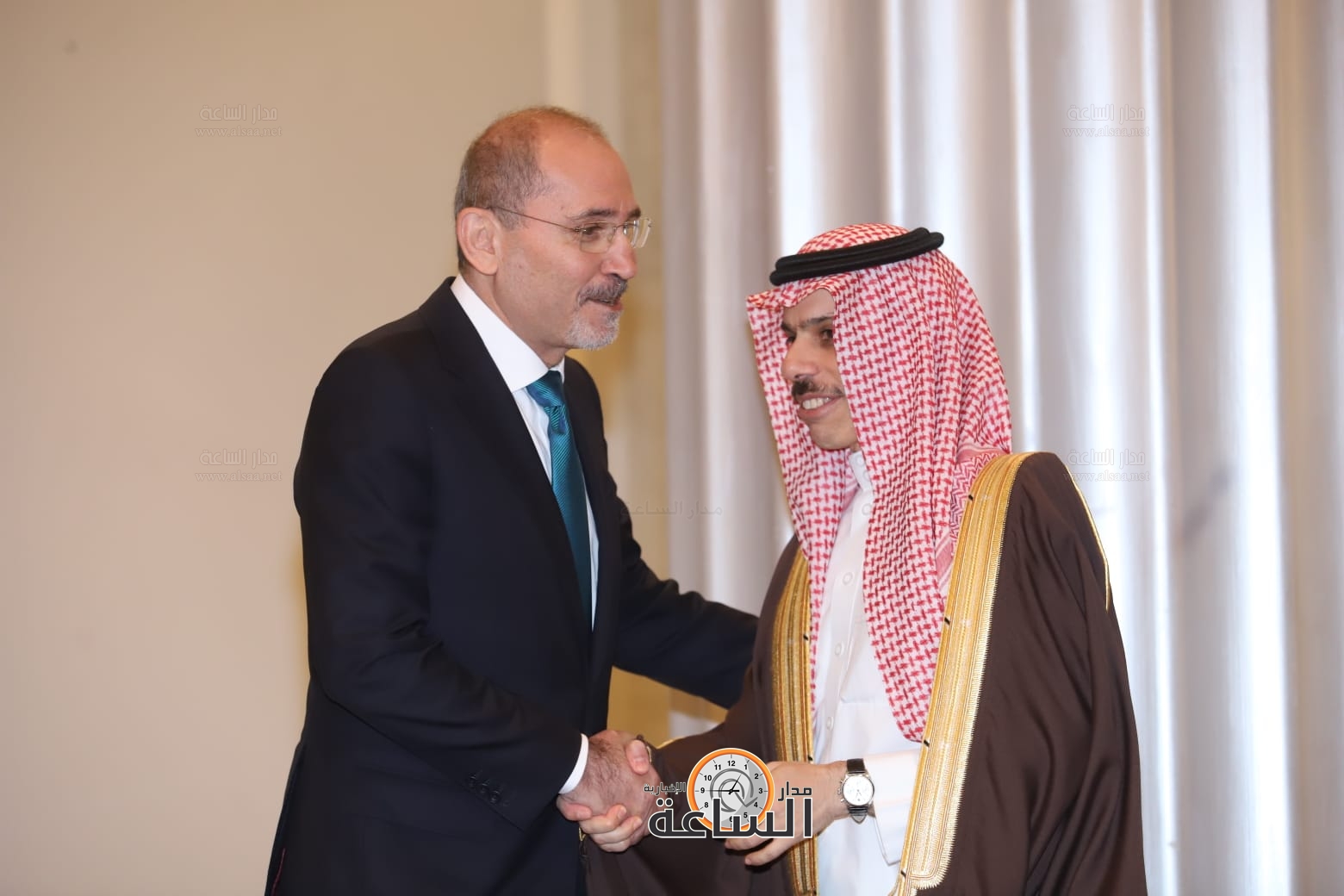 Madar Al-Saa Images 0.8019621060466964