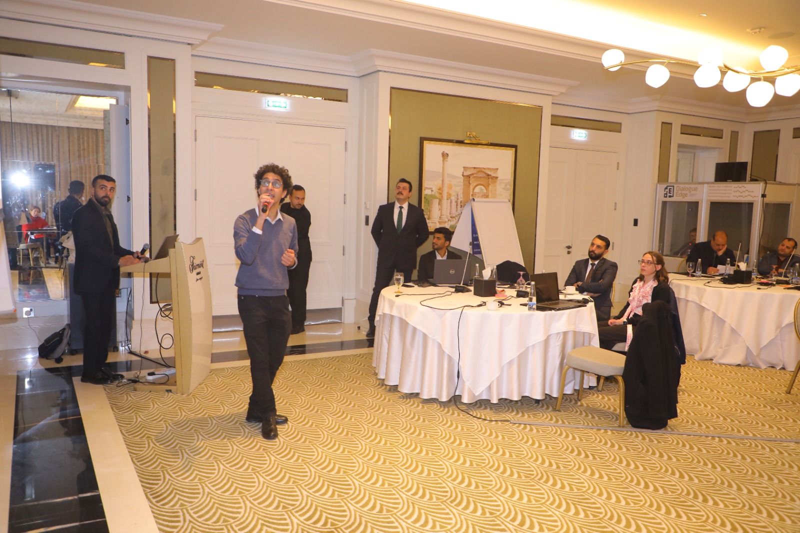 Madar Al-Saa Images 0.5799071499164277