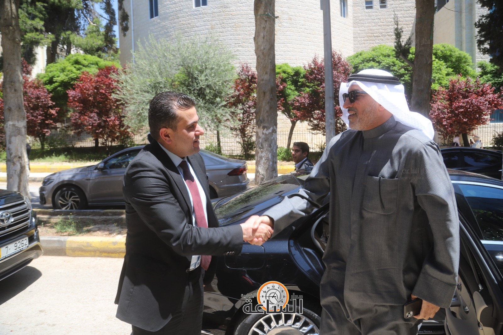 Madar Al-Saa Images 0.402666663428366