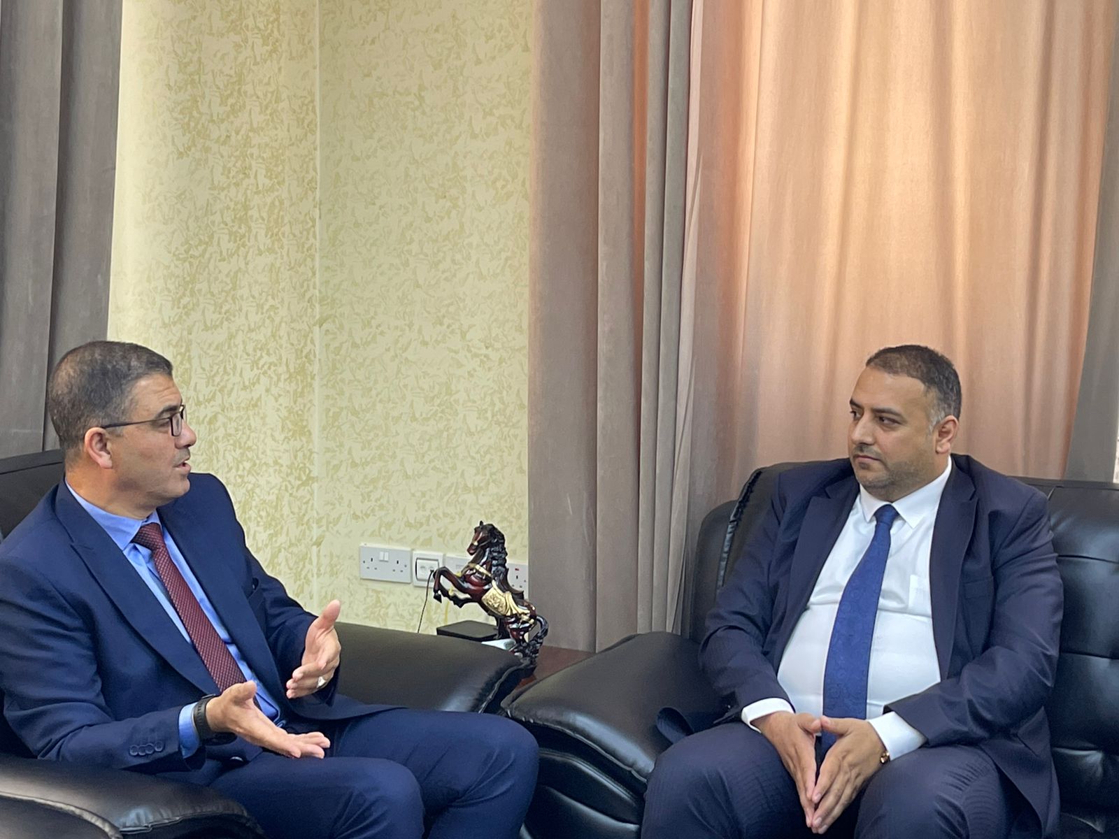 Madar Al-Saa Images 0.3435255388215712