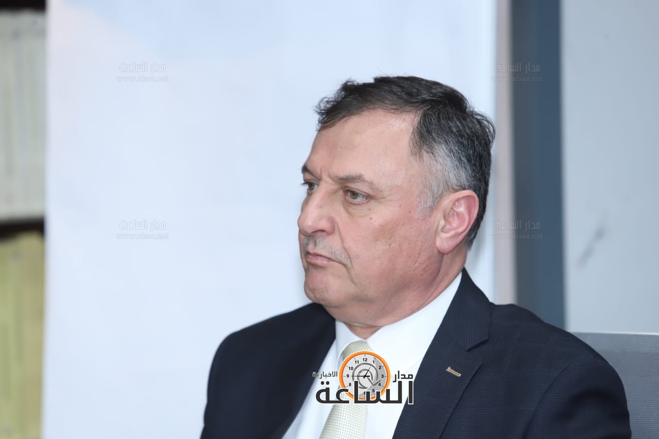 Madar Al-Saa Images 0.5095142624964332