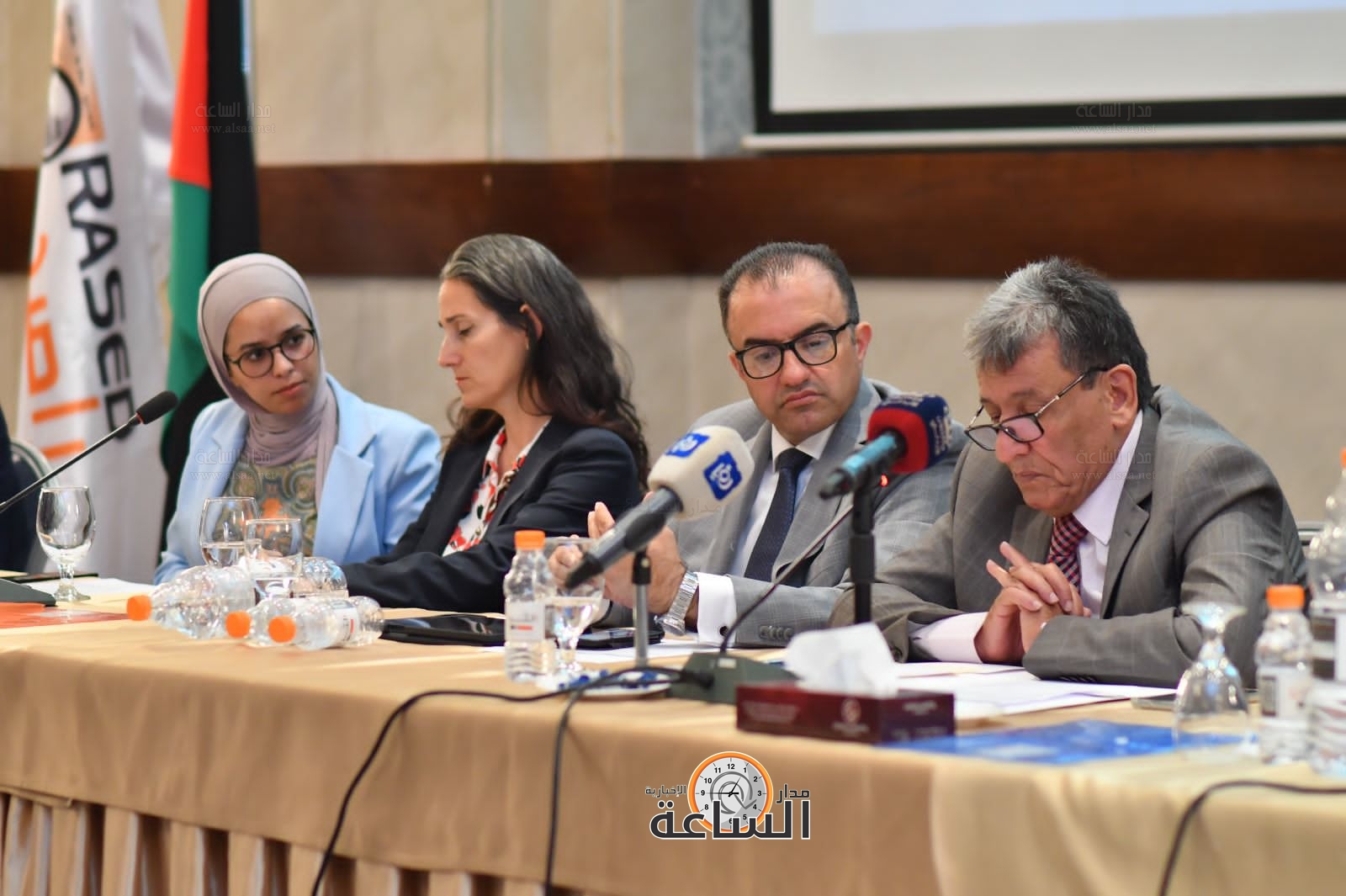 Madar Al-Saa Images 0.7185466481624669