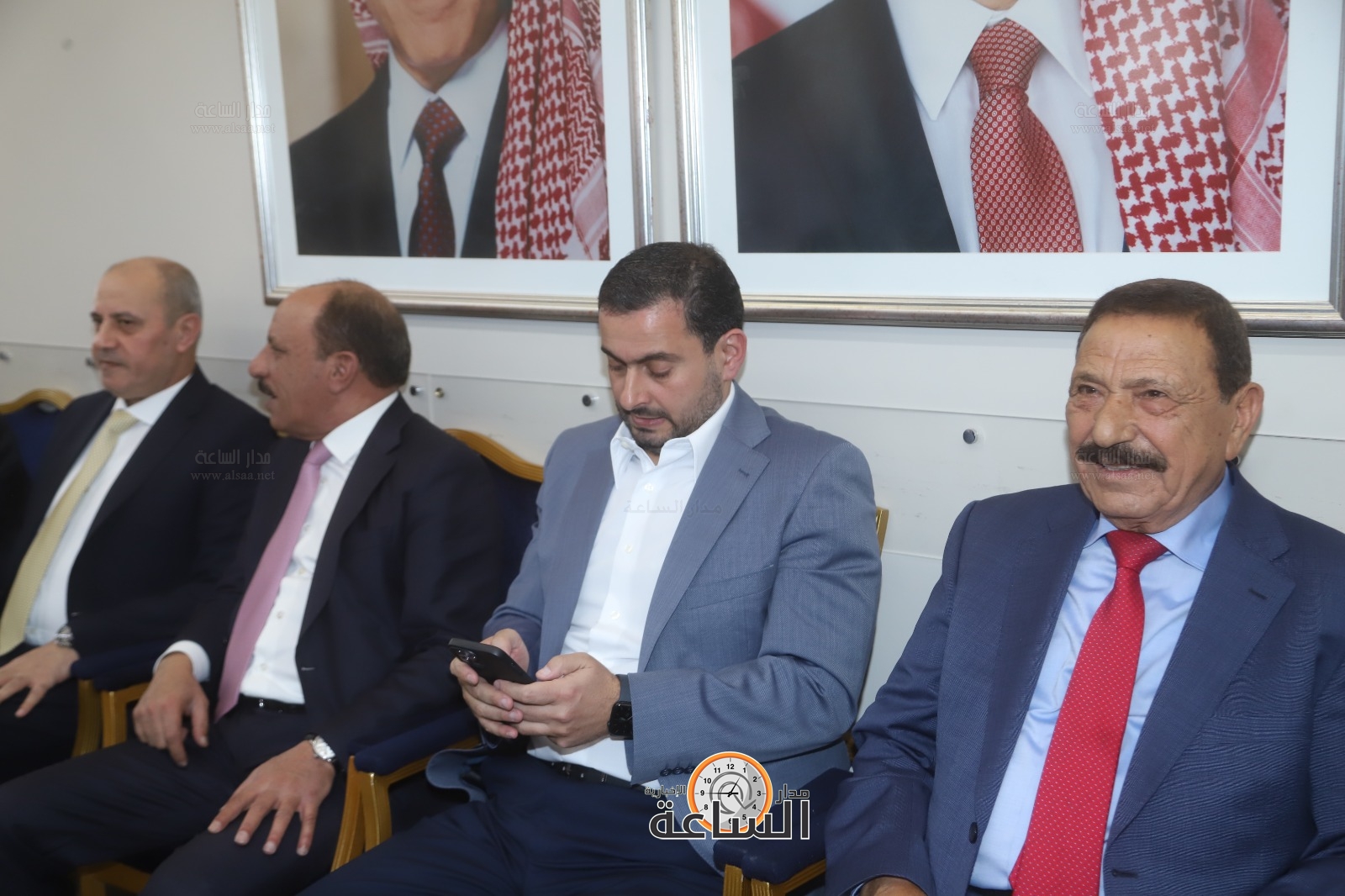 Madar Al-Saa Images 0.216557348922492