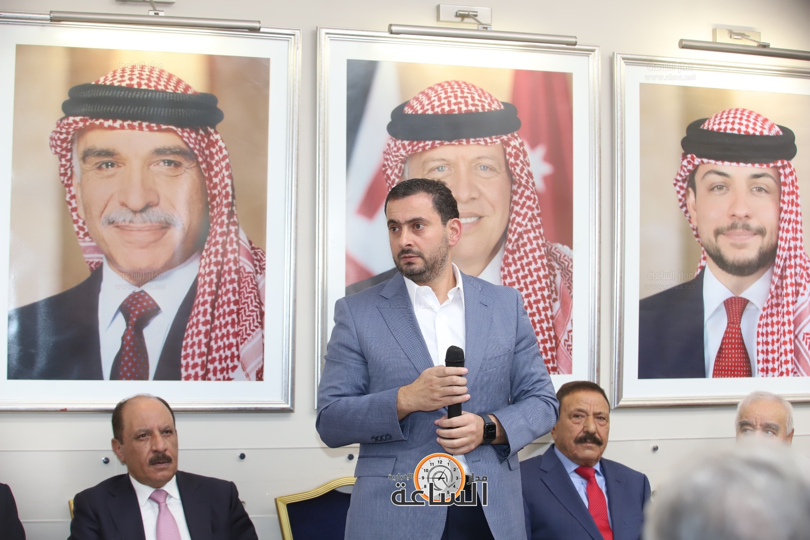 Madar Al-Saa Images 0.398069573579665