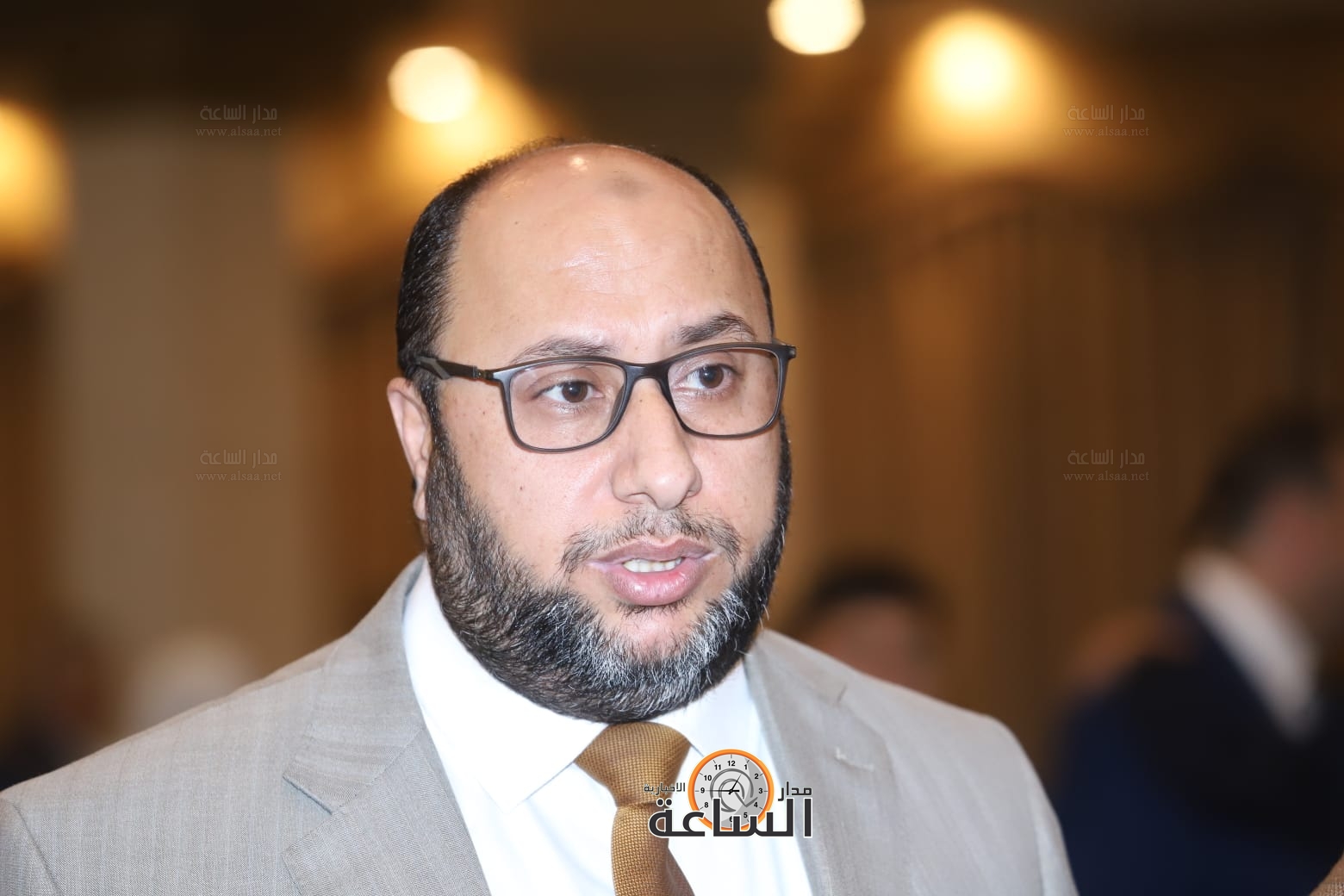 Madar Al-Saa Images 0.6836632703211486