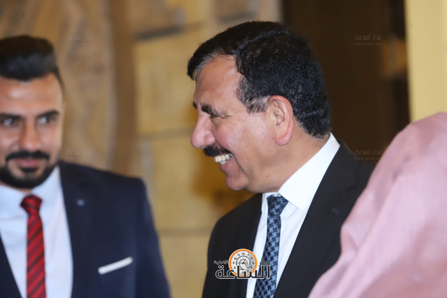 Madar Al-Saa Images 0.13187091998115874