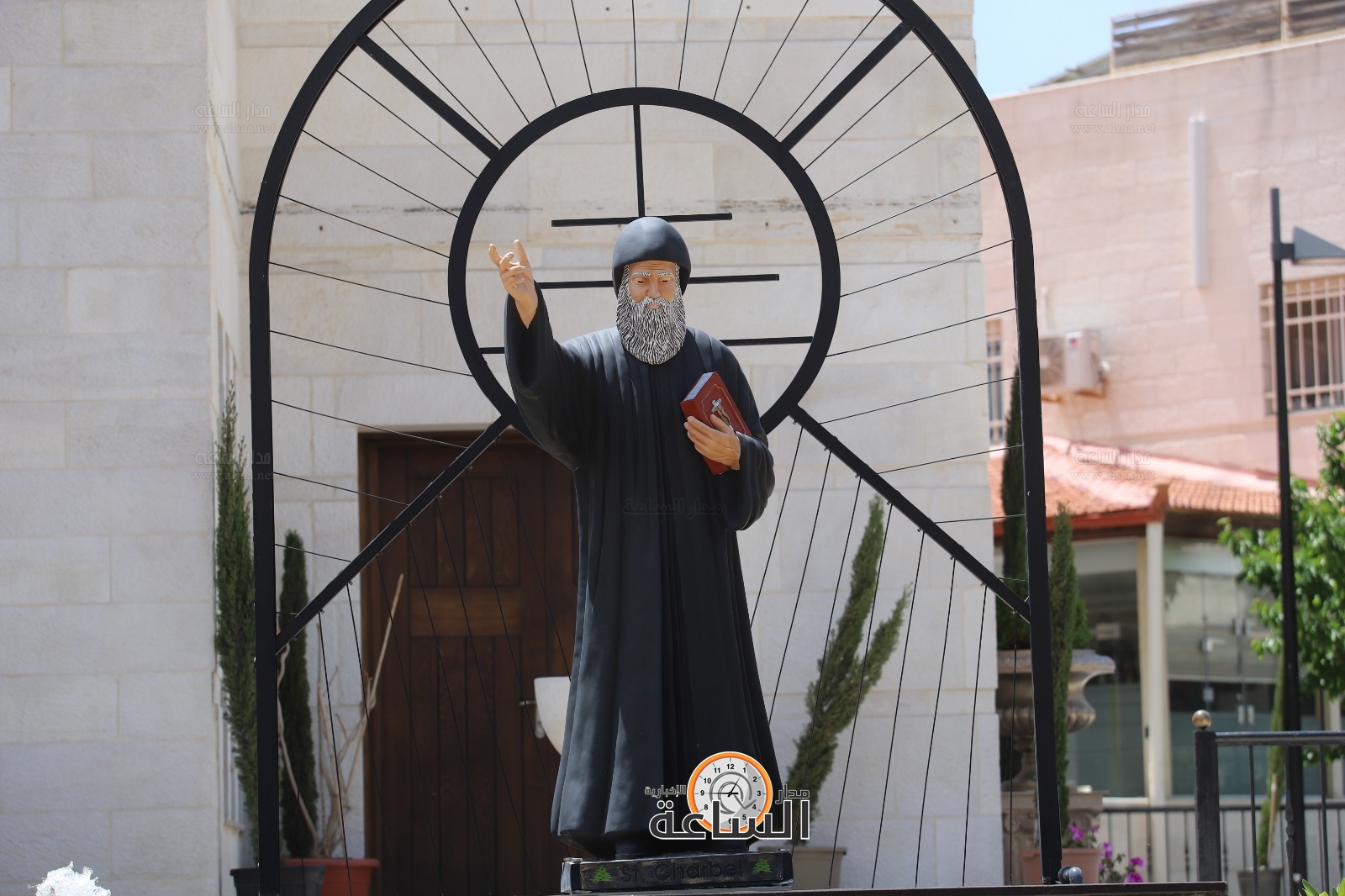 Madar Al-Saa Images 0.4393871780067554