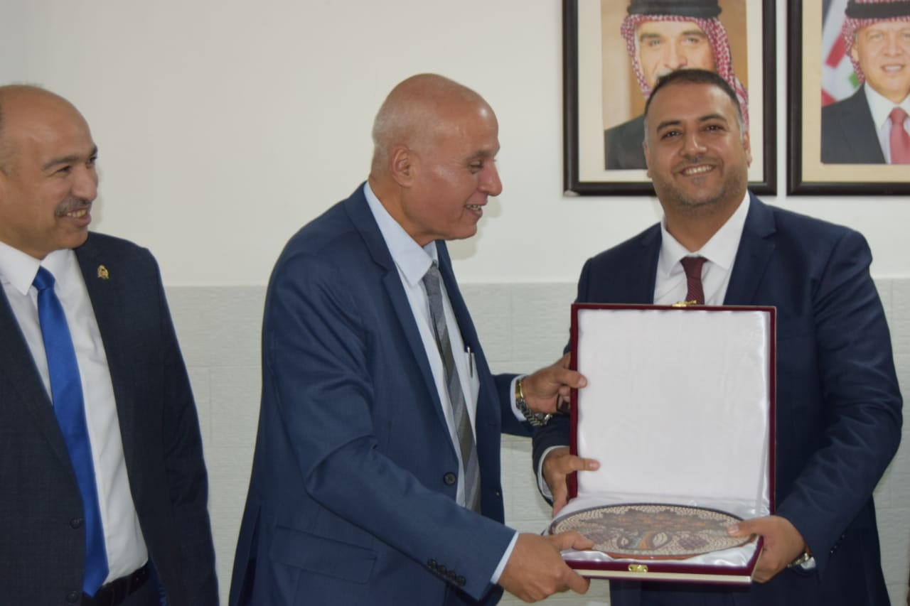 Madar Al-Saa Images 0.9477737503699091