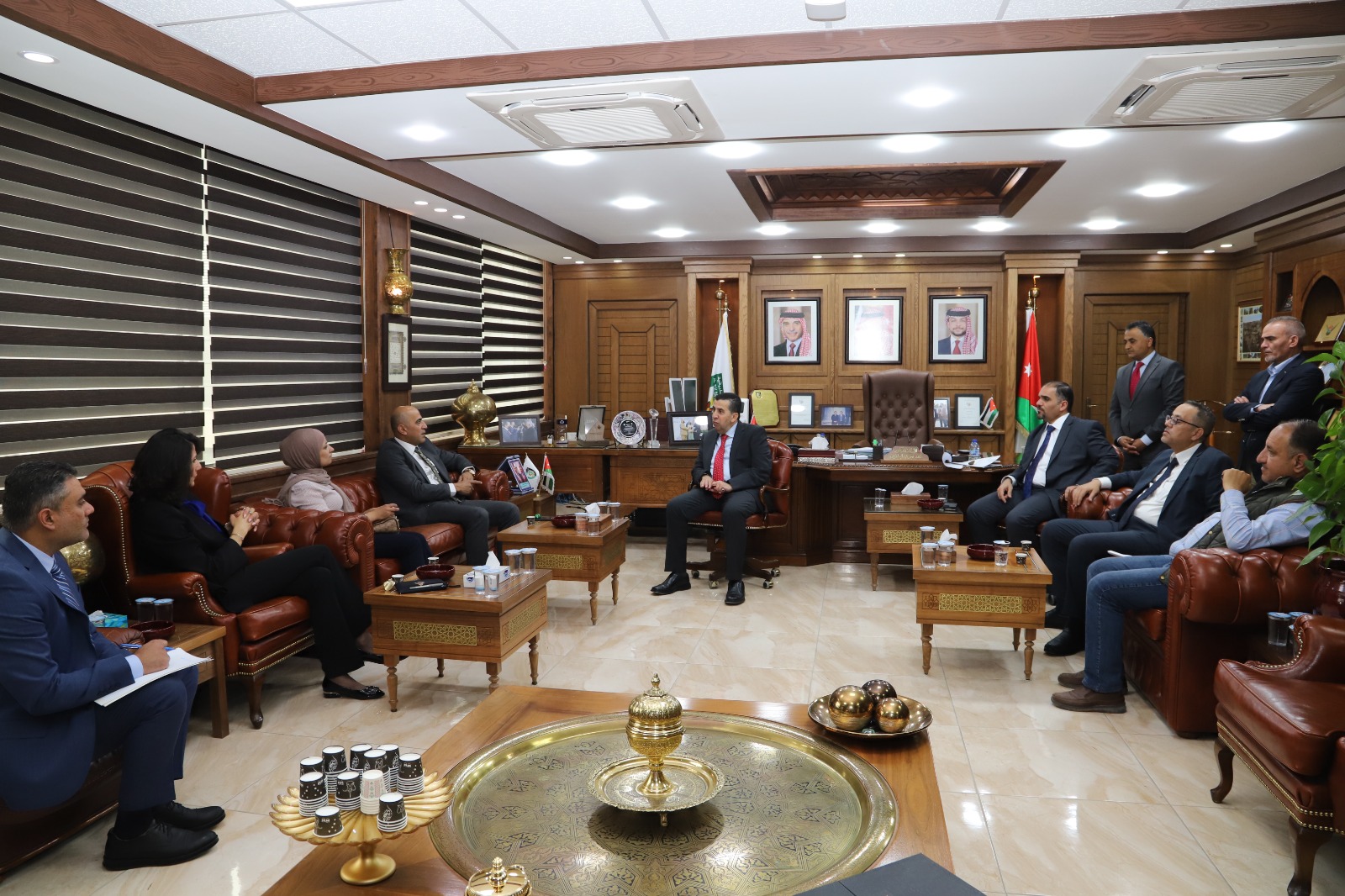 Madar Al-Saa Images 0.6848662430395078