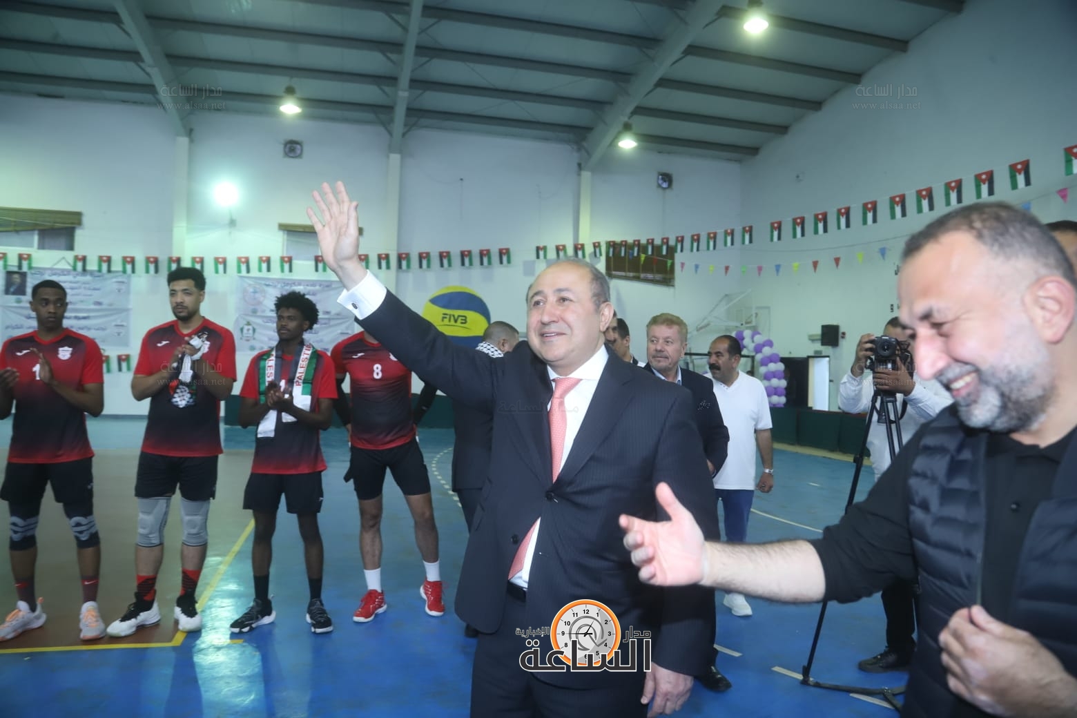 Madar Al-Saa Images 0.10484780389129622