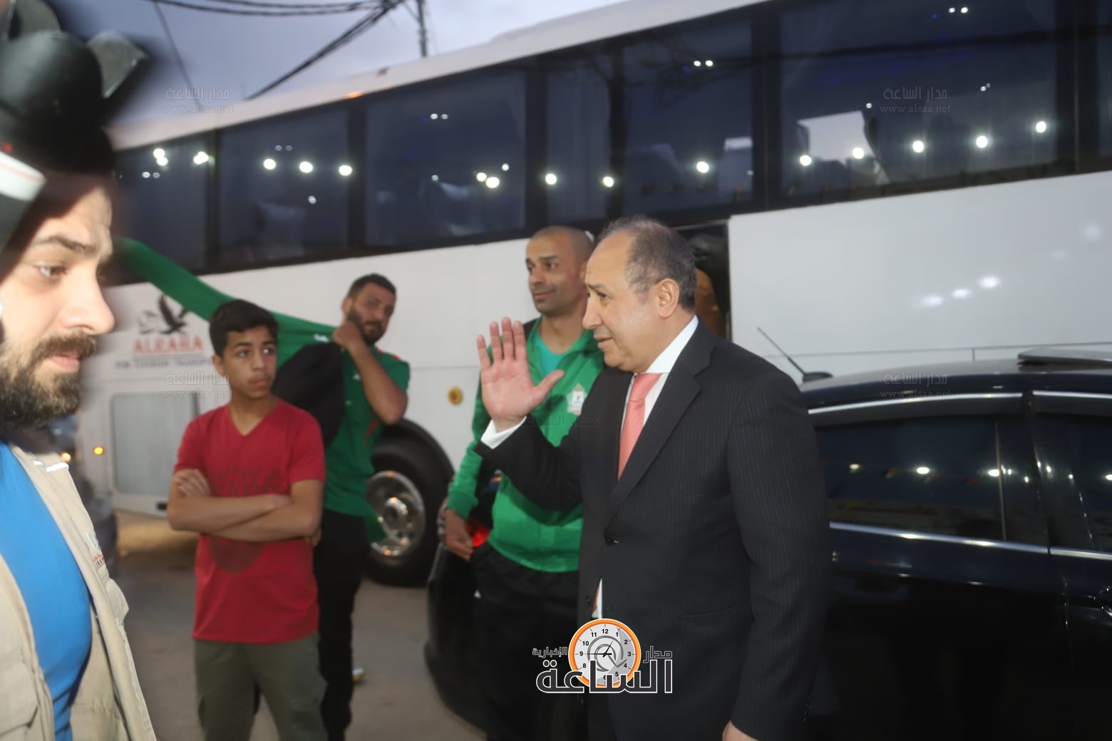 Madar Al-Saa Images 0.39619823990470093