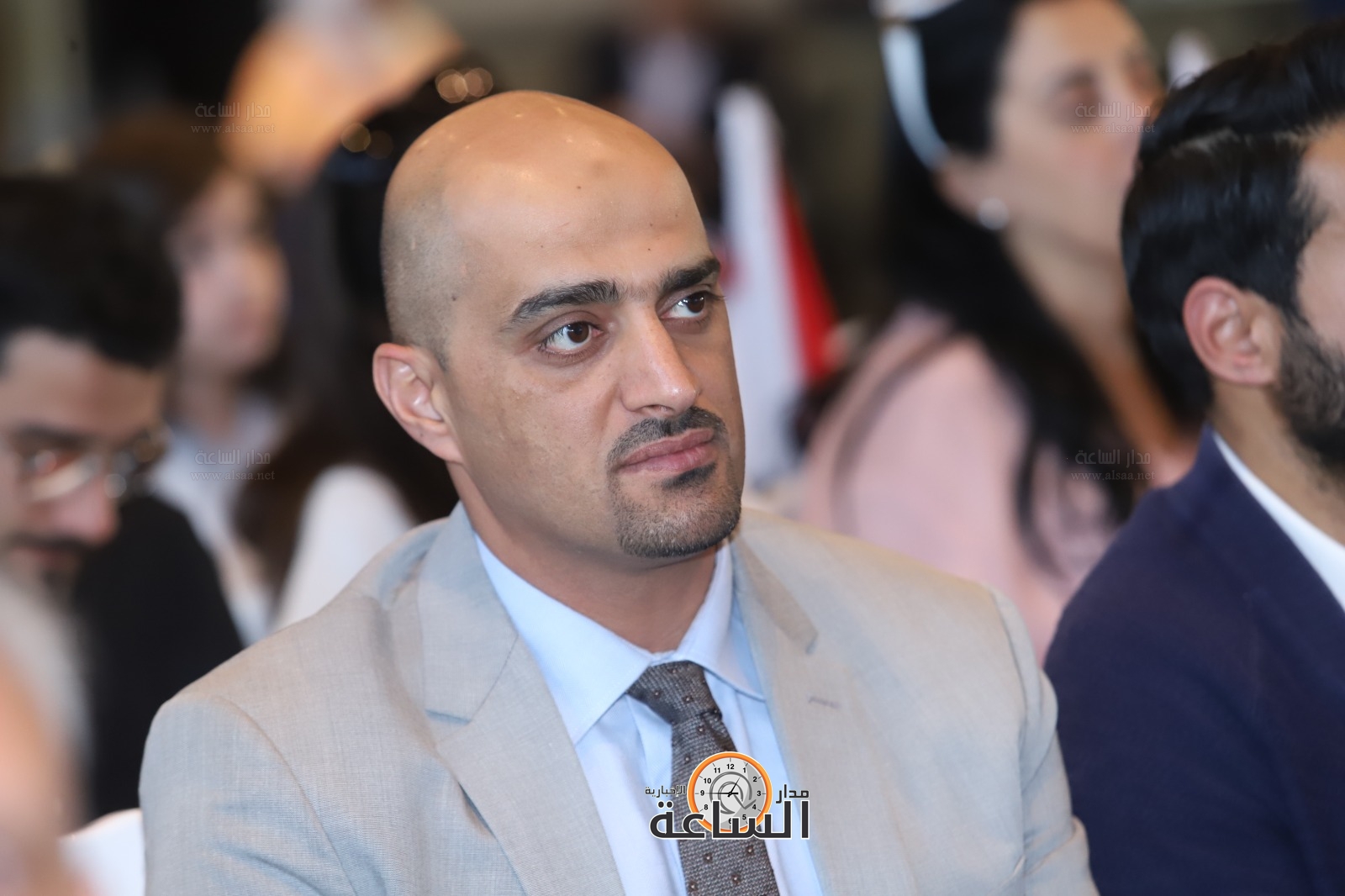 Madar Al-Saa Images 0.9724591366384302