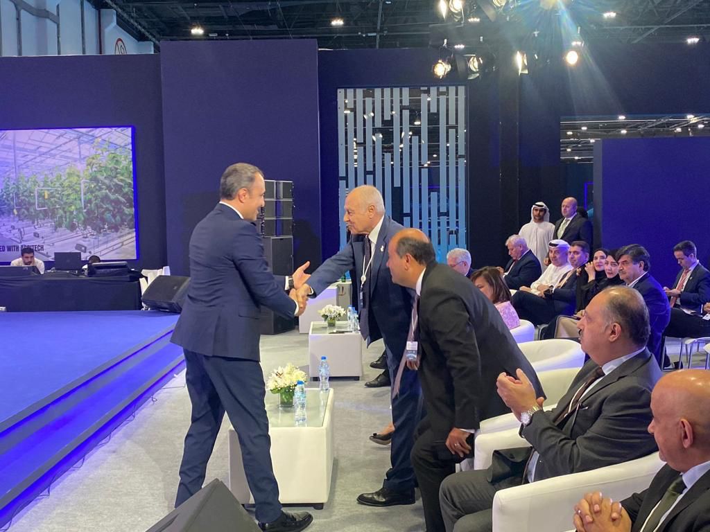 Madar Al-Saa Images 0.7416036701128625