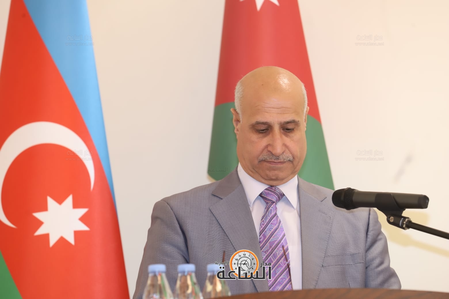 Madar Al-Saa Images 0.8760631385313982