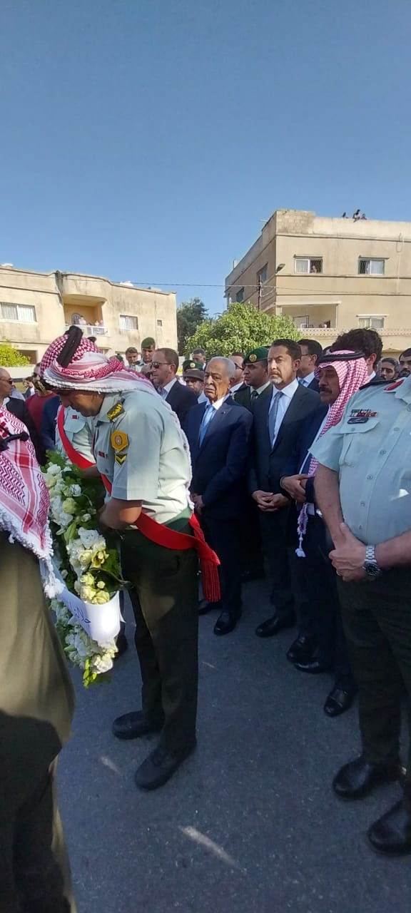 Madar Al-Saa Images 0.18595708008237422