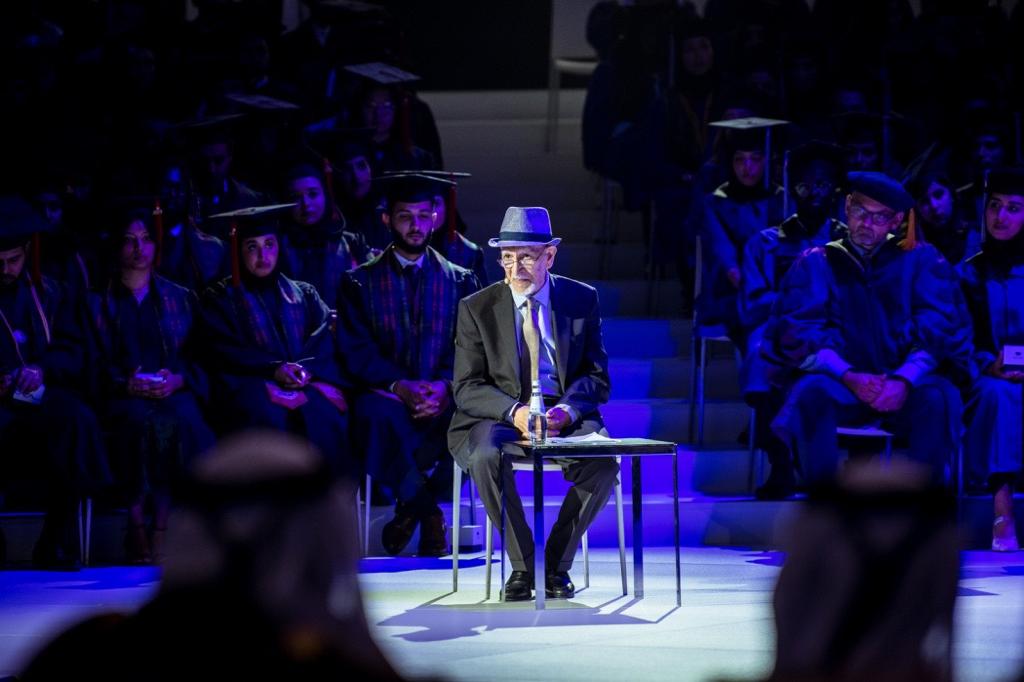 Madar Al-Saa Images 0.16580032842406967