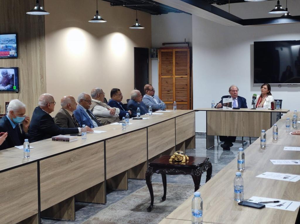 Madar Al-Saa Images 0.2199820162346815