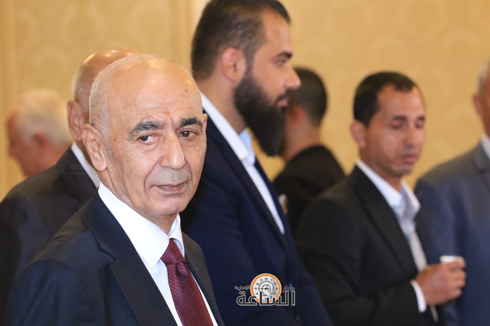 Madar Al-Saa Images 0.3724095951757457