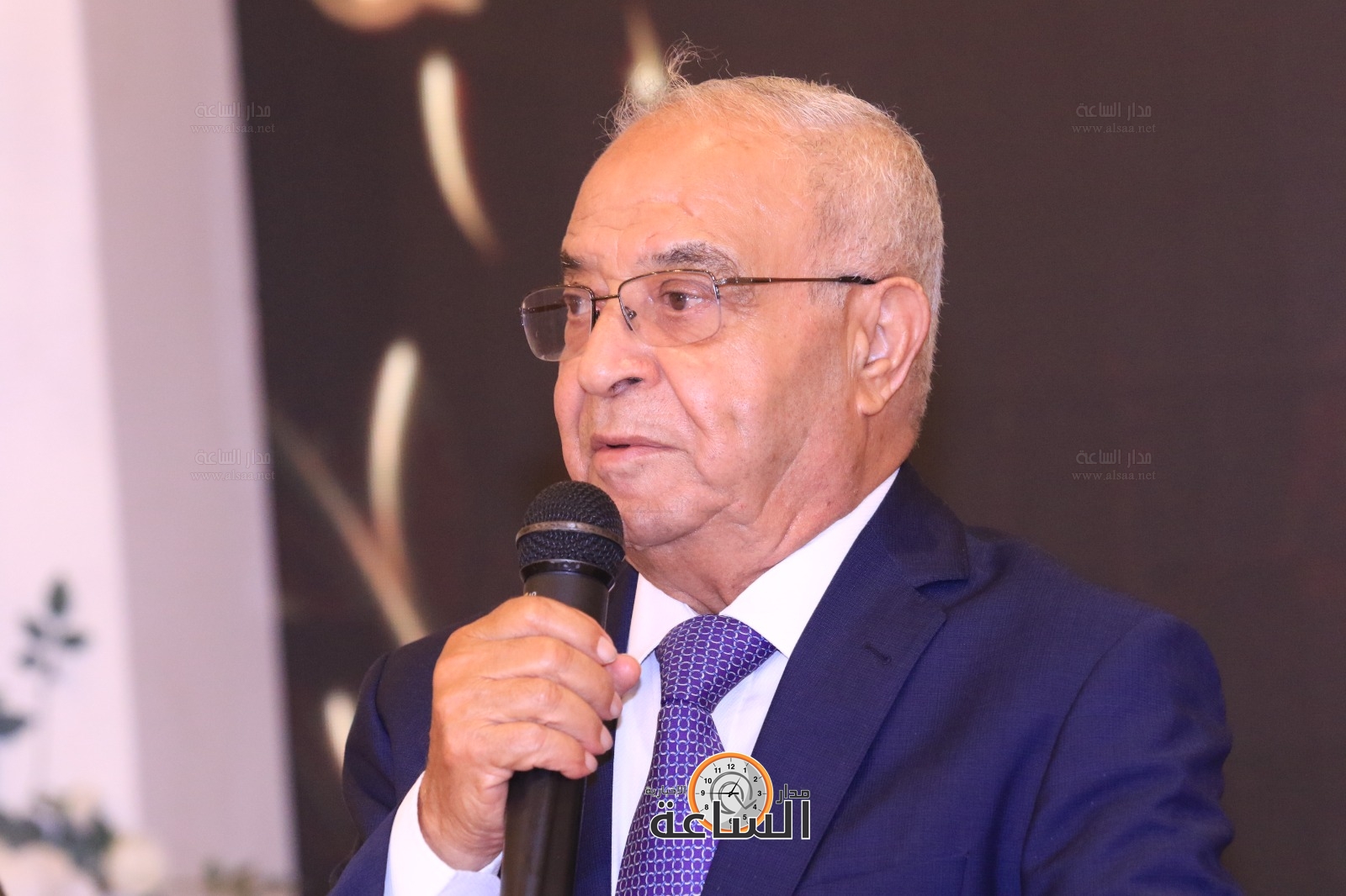 Madar Al-Saa Images 0.9899804065932387