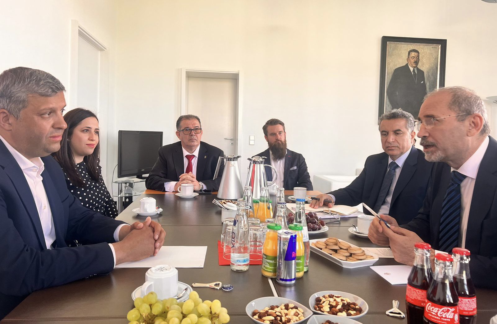 Madar Al-Saa Images 0.9596096427544589