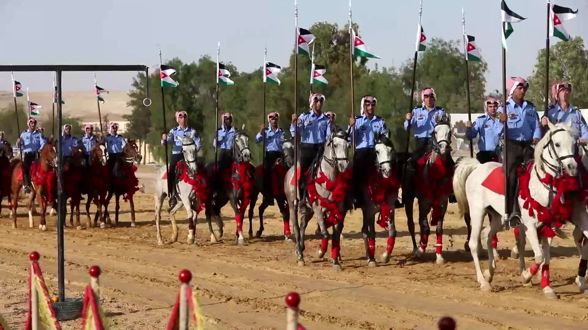 Madar Al-Saa Images 0.9825361654716054