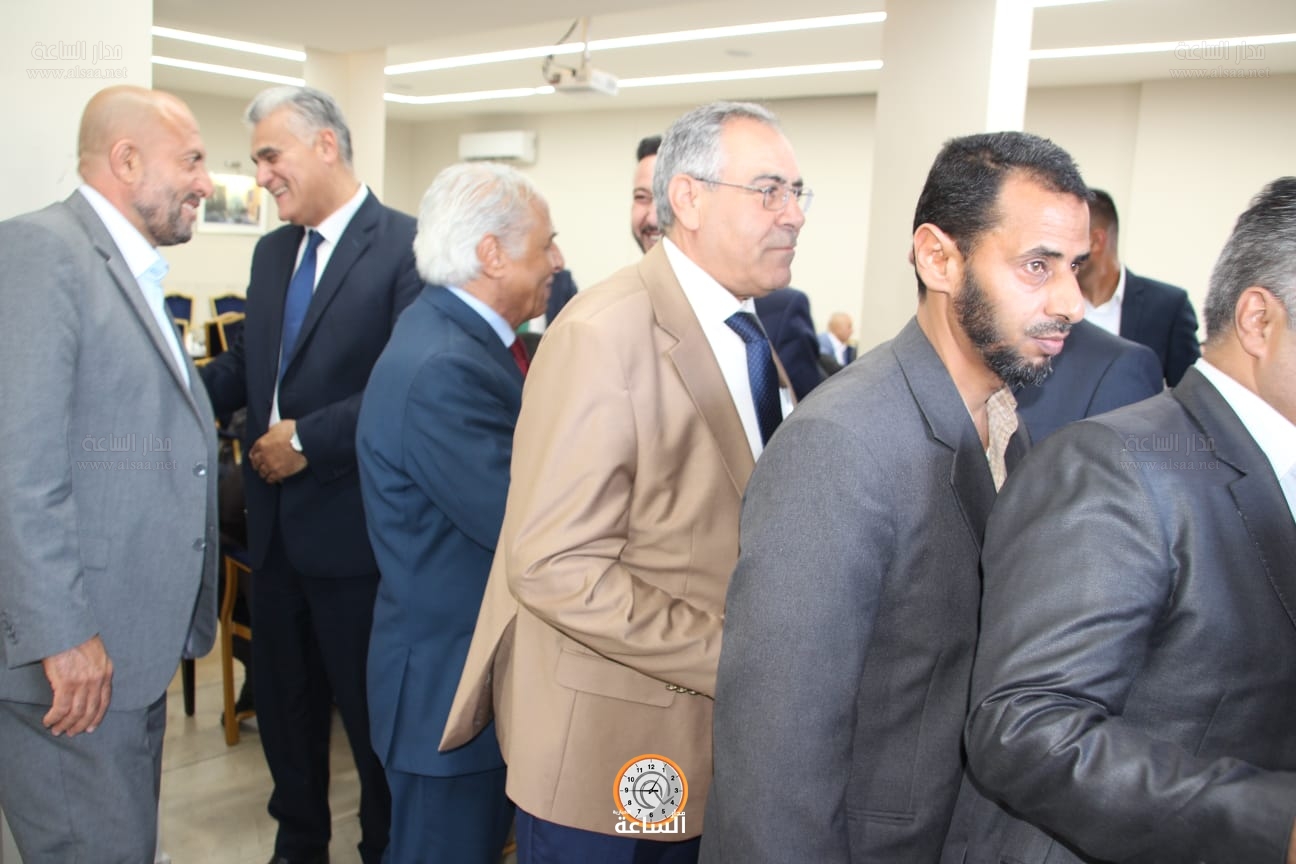 Madar Al-Saa Images 0.741976921111541