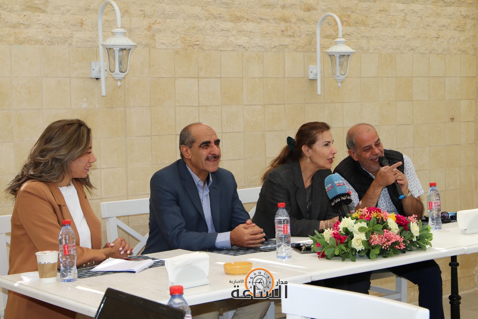 Madar Al-Saa Images 0.8404845416924869