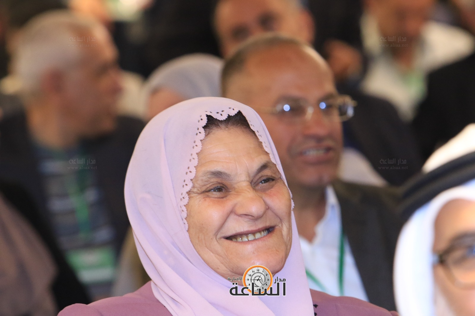 Madar Al-Saa Images 0.4818198435605785