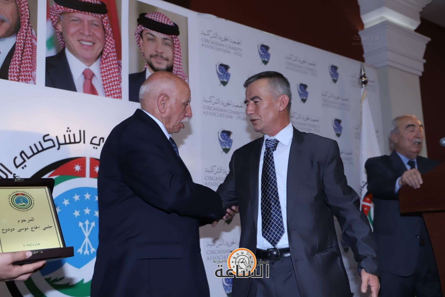 Madar Al-Saa Images 0.6446098085028662