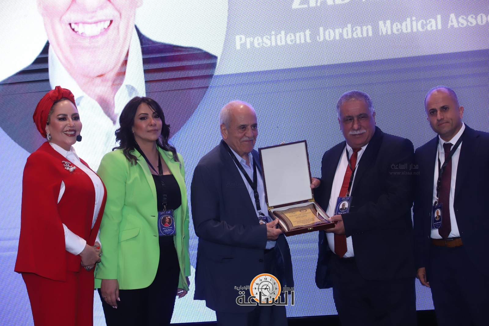 Madar Al-Saa Images 0.4381379727064796