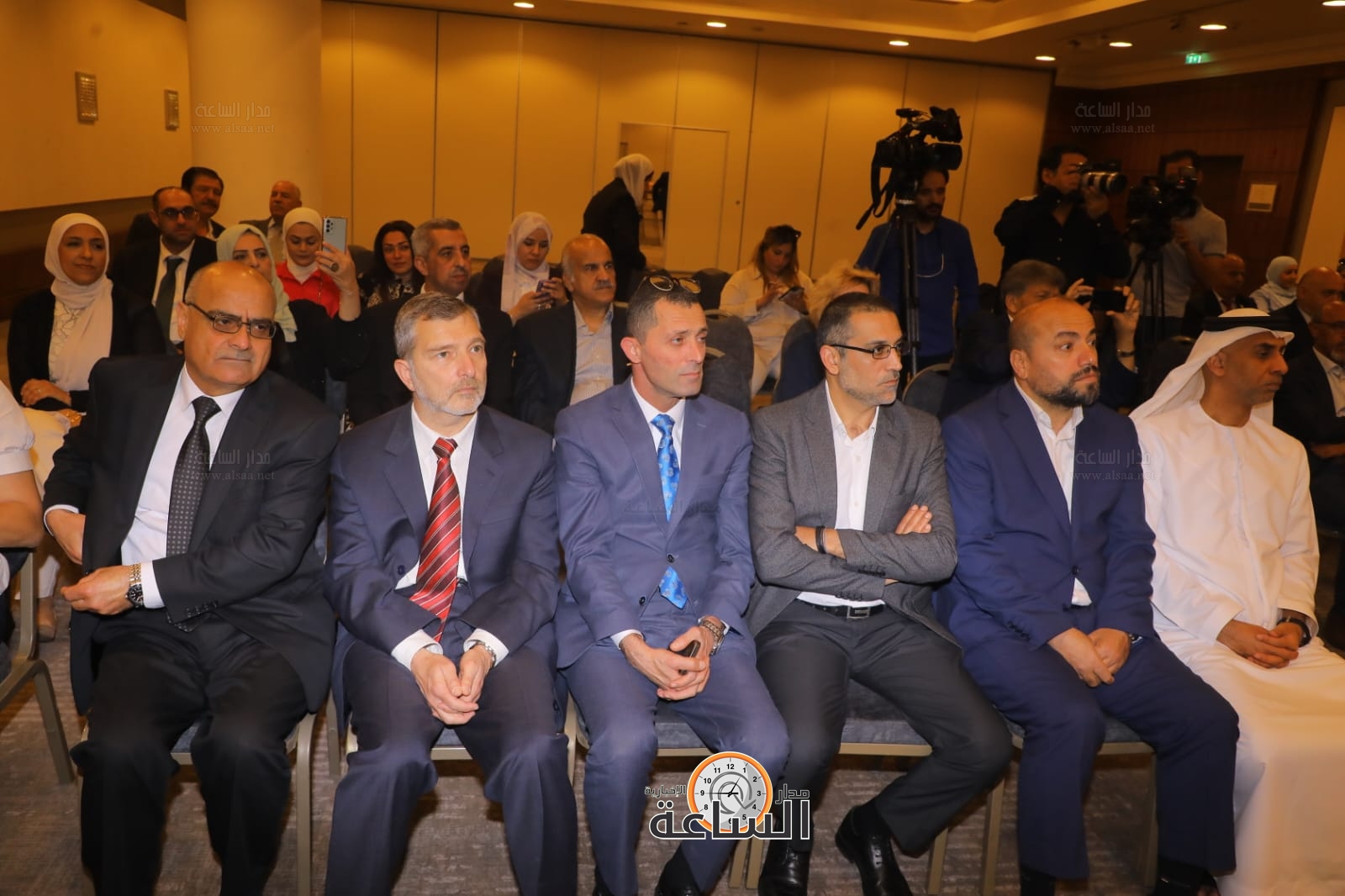 Madar Al-Saa Images 0.22553337714060073