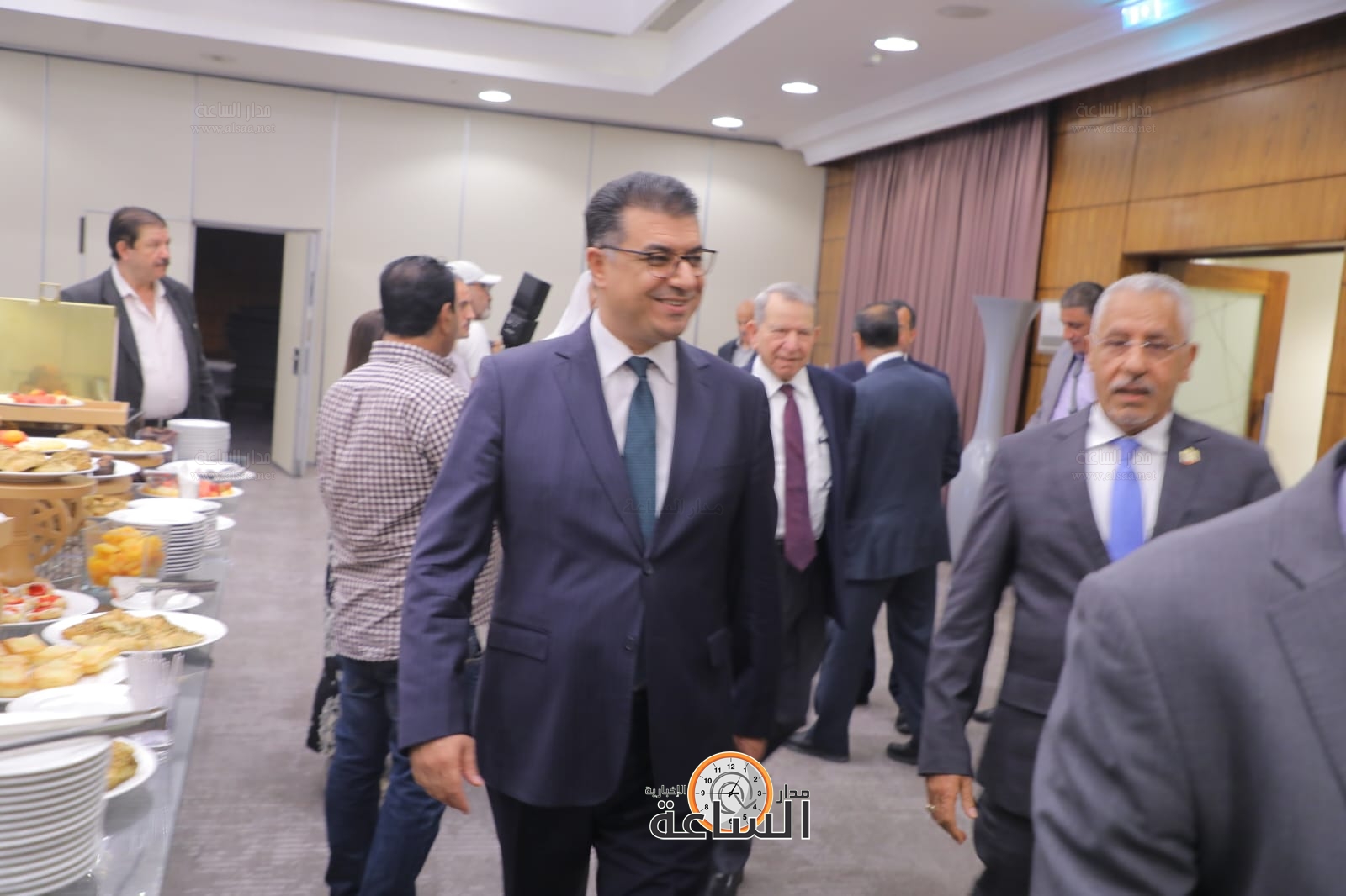 Madar Al-Saa Images 0.10875209344610193