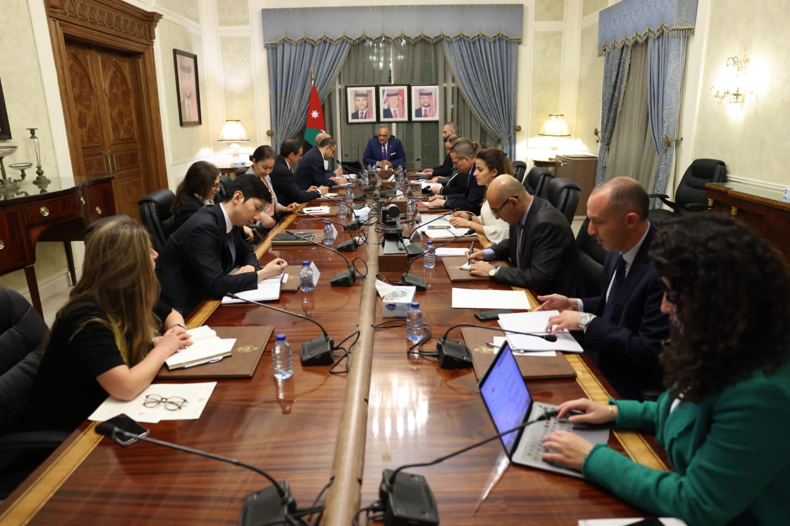 Madar Al-Saa Images 0.6893193677574021