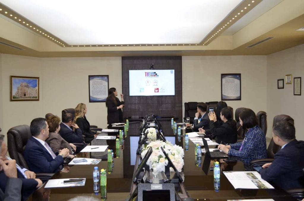 Madar Al-Saa Images 0.4258599387985702