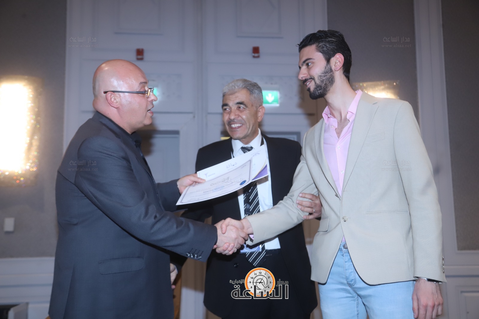 Madar Al-Saa Images 0.18637001080739157