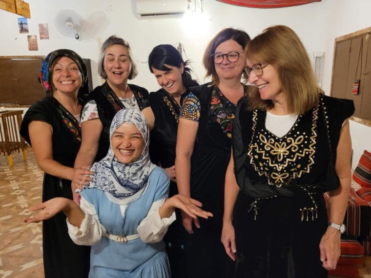 Madar Al-Saa Images 0.9161019570331239