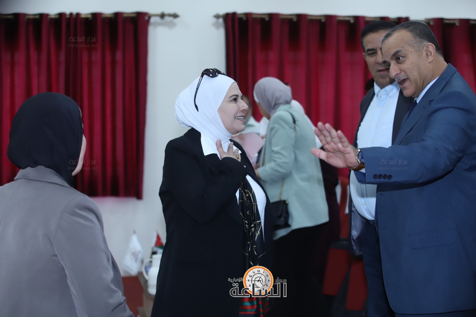 Madar Al-Saa Images 0.8180230523606189