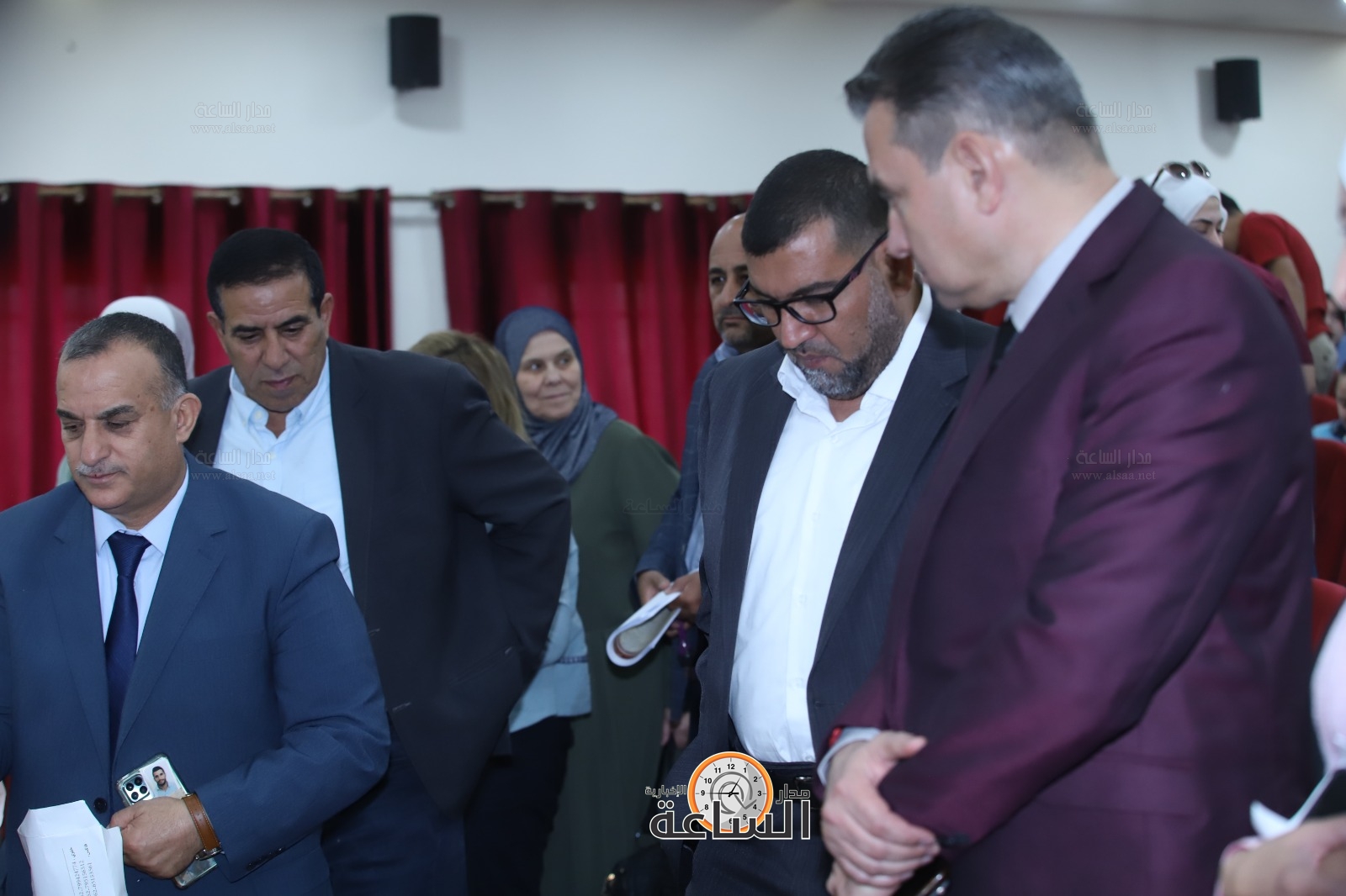 Madar Al-Saa Images 0.5888948145413984