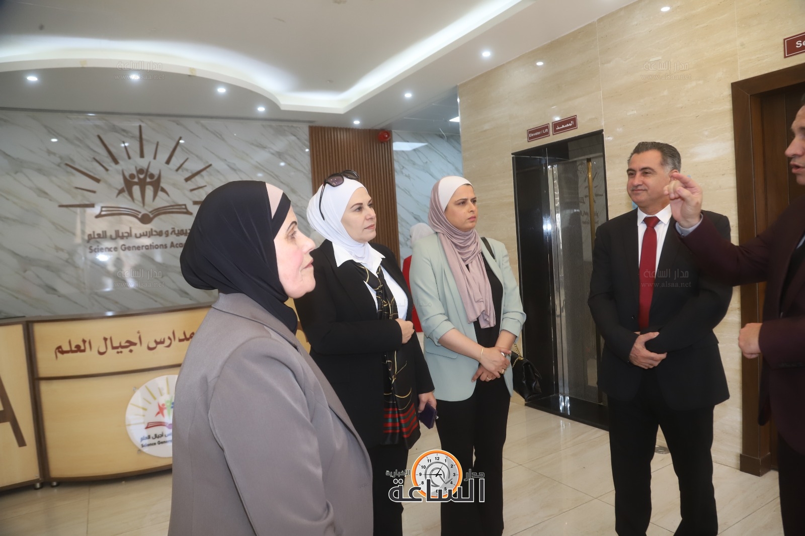 Madar Al-Saa Images 0.07064896679005583