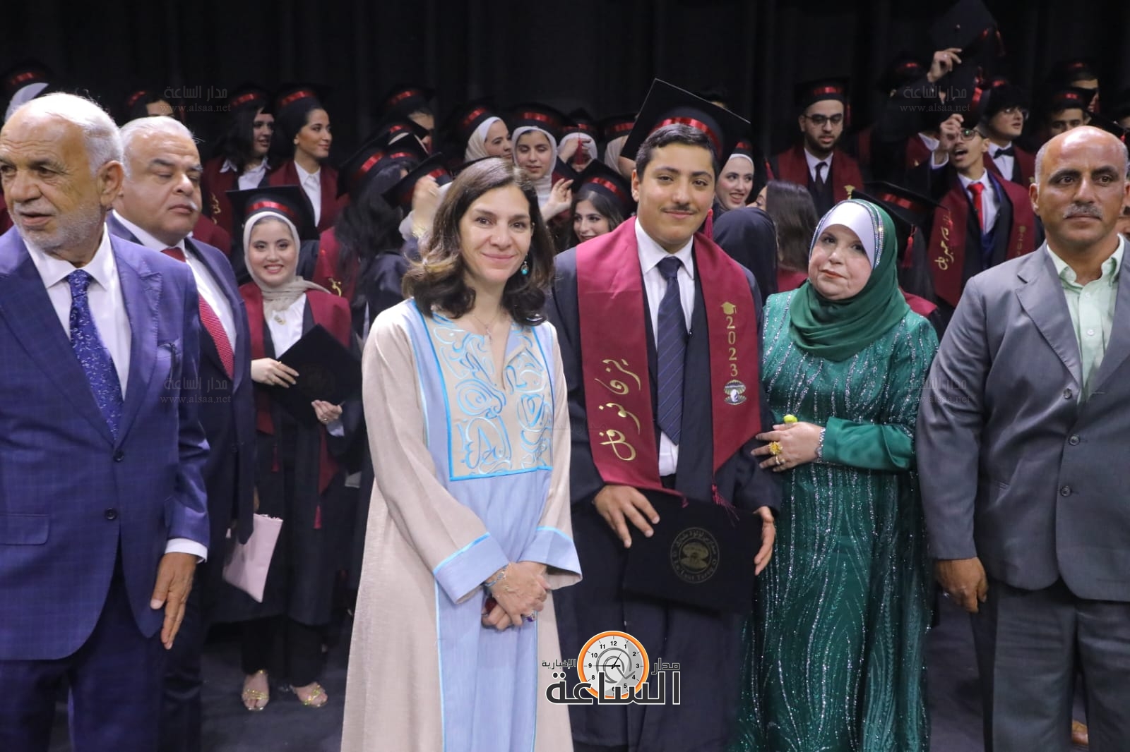 Madar Al-Saa Images 0.39372543894896794