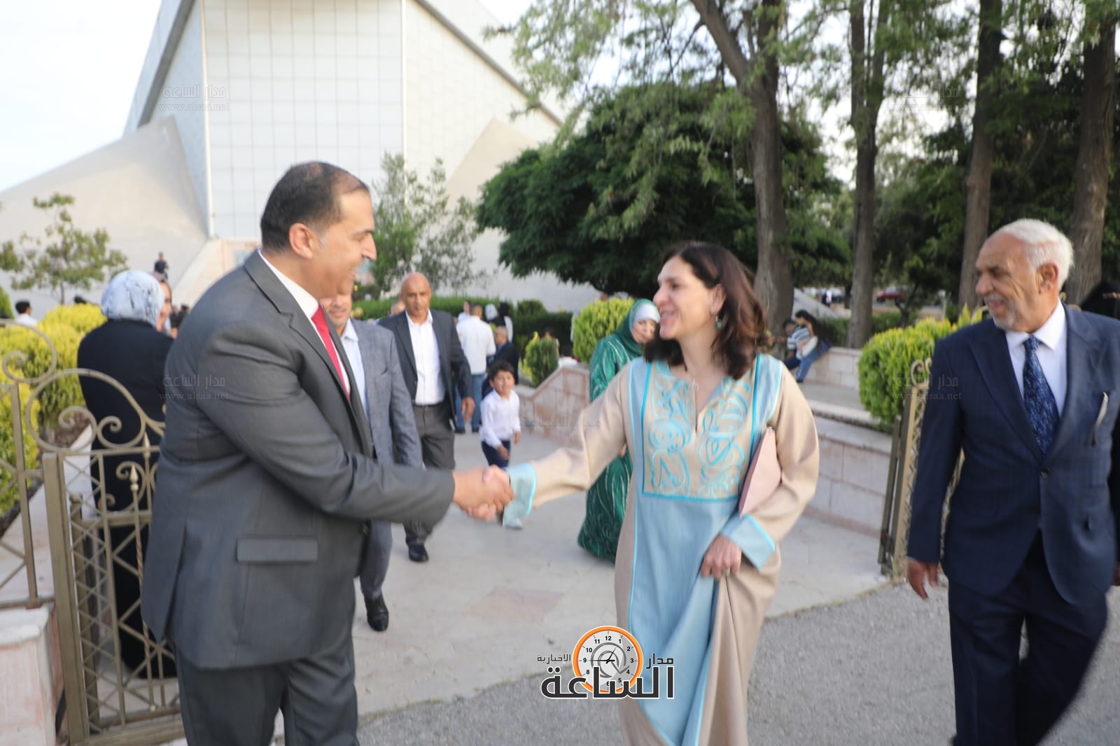 Madar Al-Saa Images 0.8246909820601109