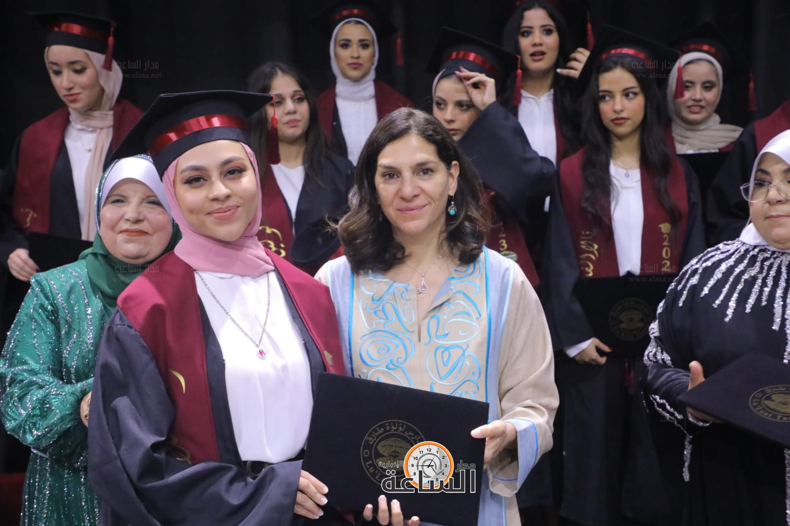 Madar Al-Saa Images 0.3243853479275798