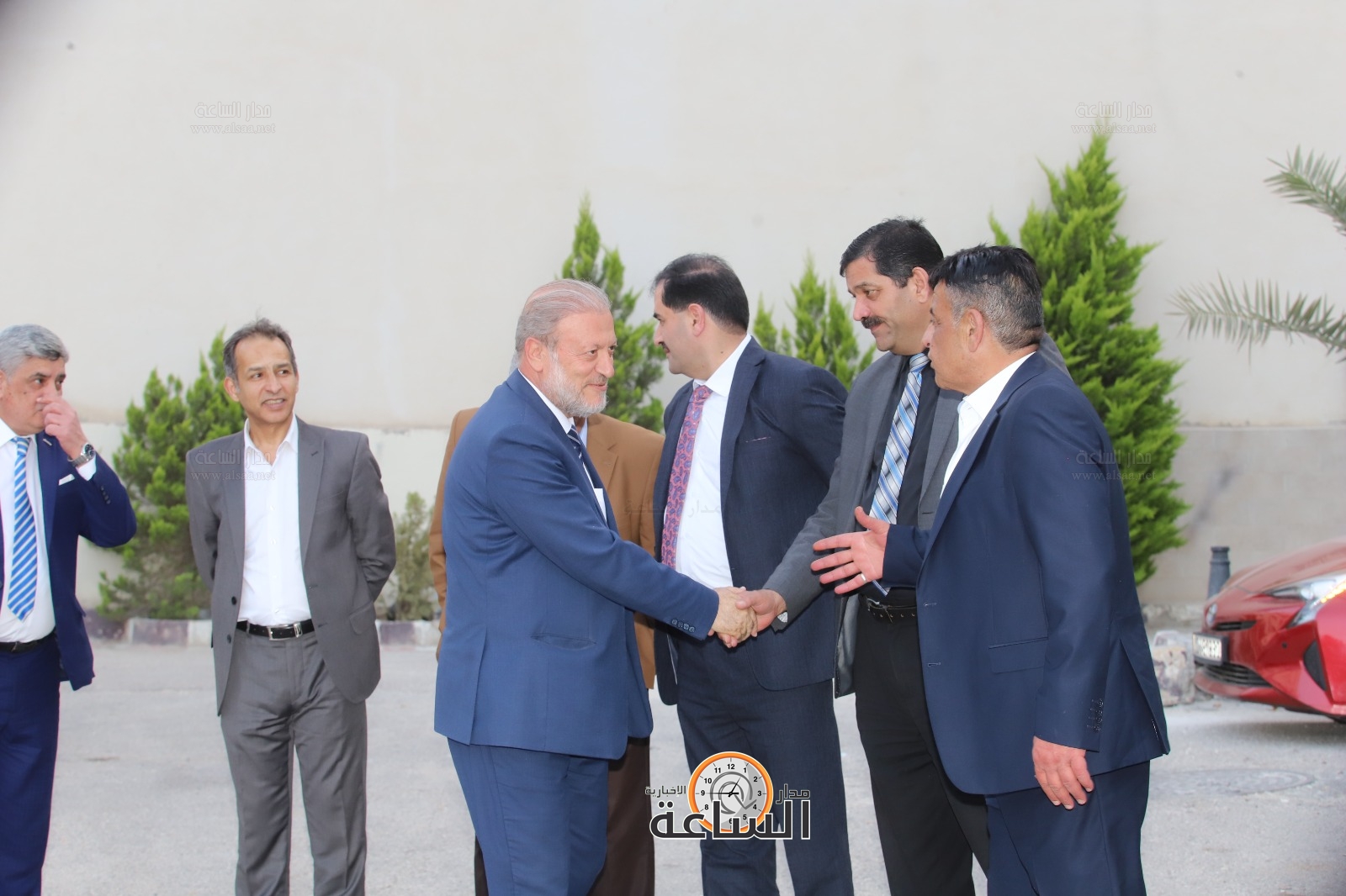 Madar Al-Saa Images 0.17160288381114452