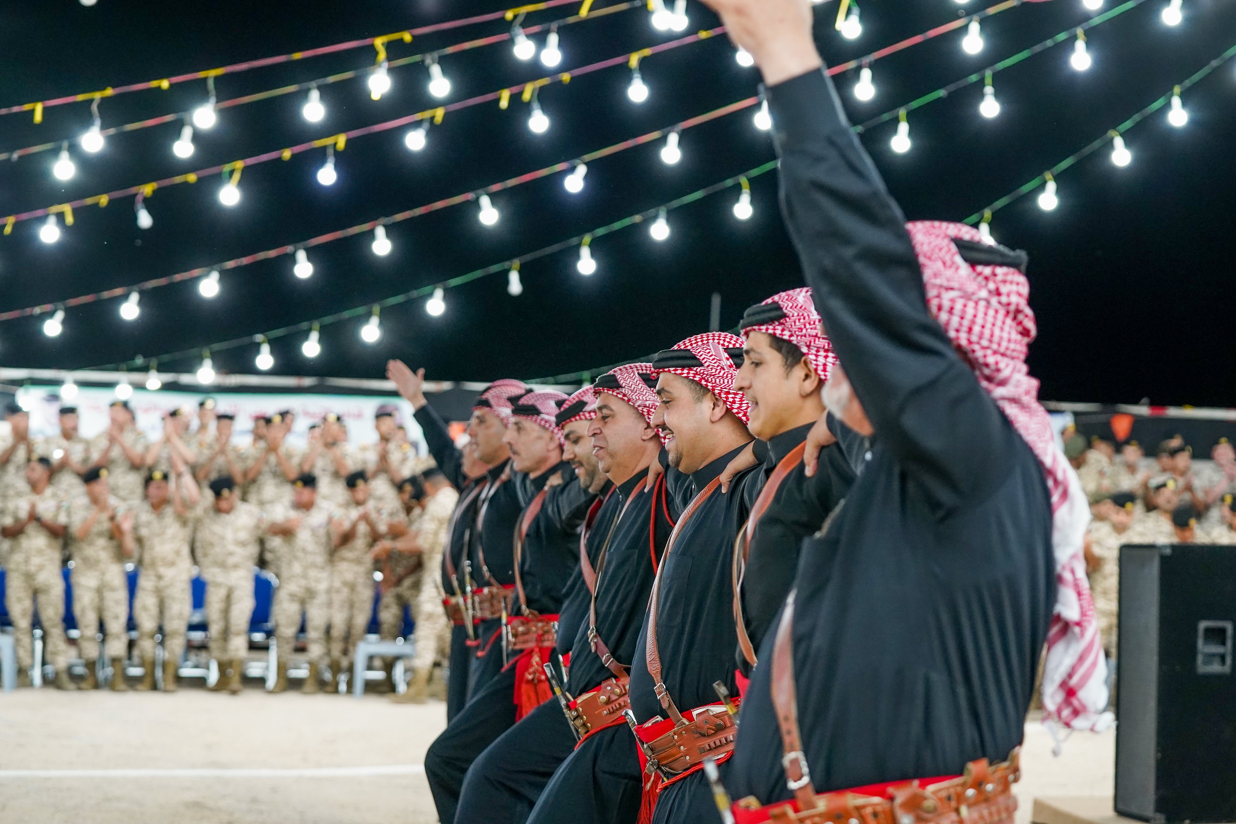 Madar Al-Saa Images 0.46697735174696253