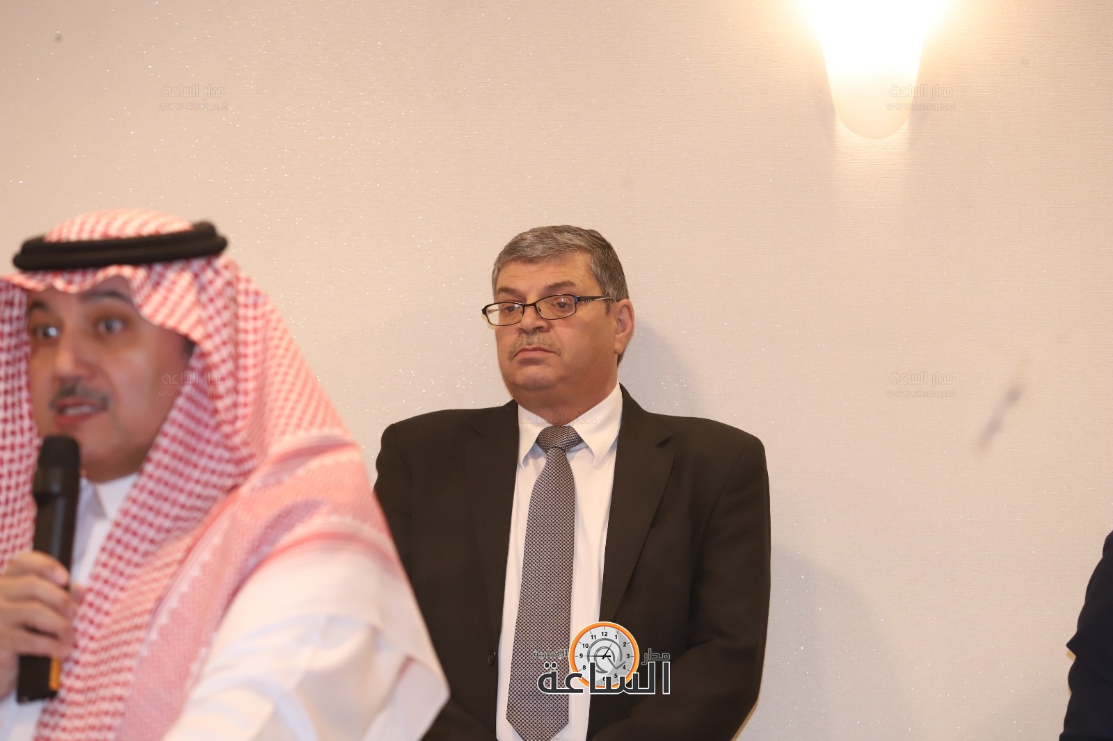 Madar Al-Saa Images 0.03832219772017753