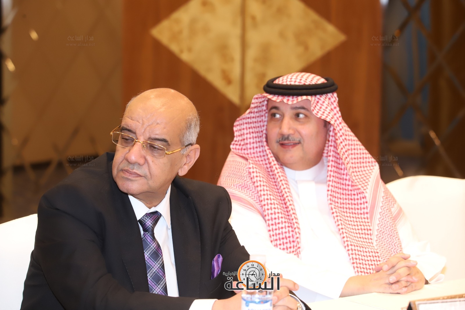 Madar Al-Saa Images 0.7865312341429975