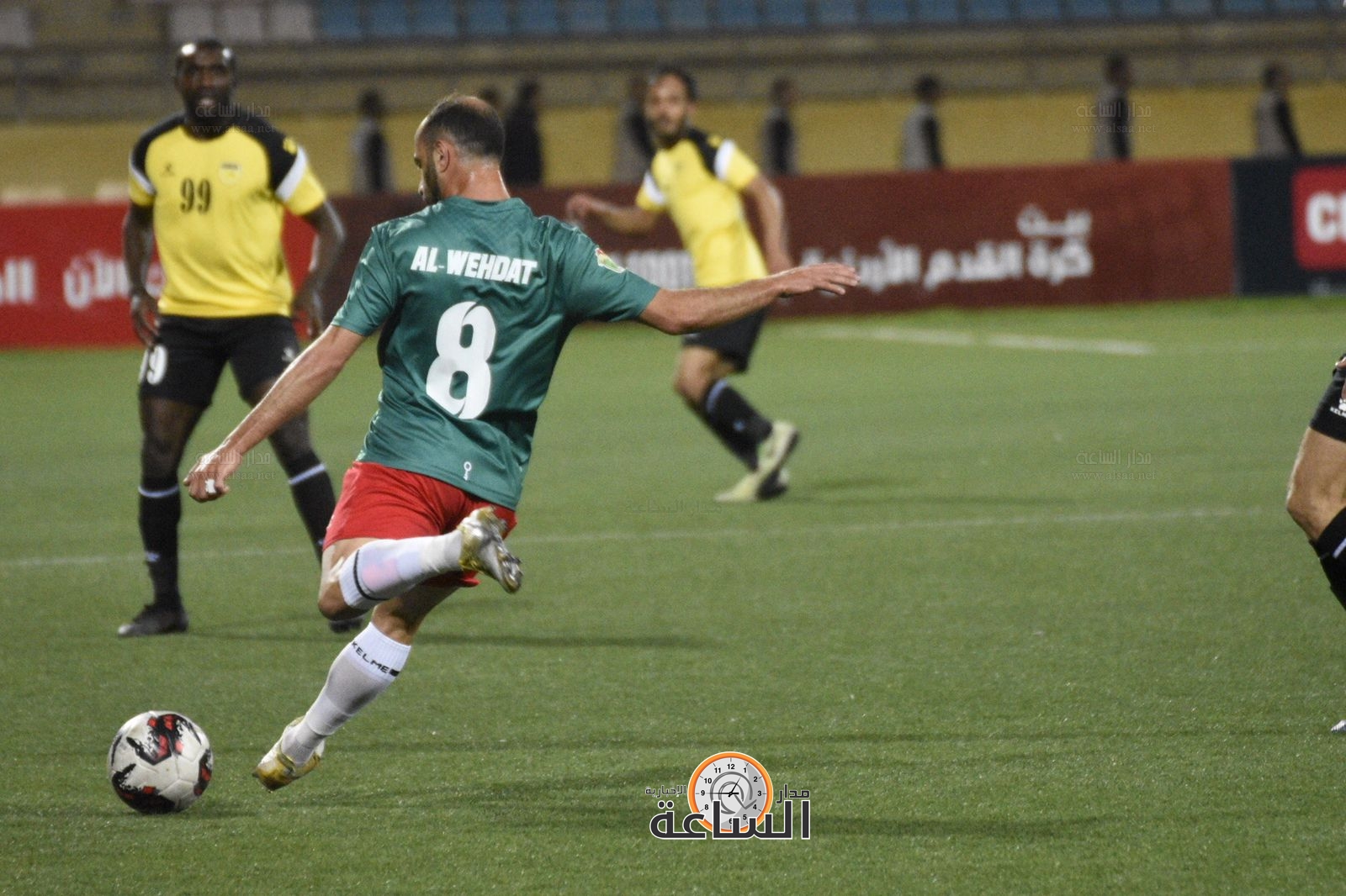 Madar Al-Saa Images 0.03945927015024364