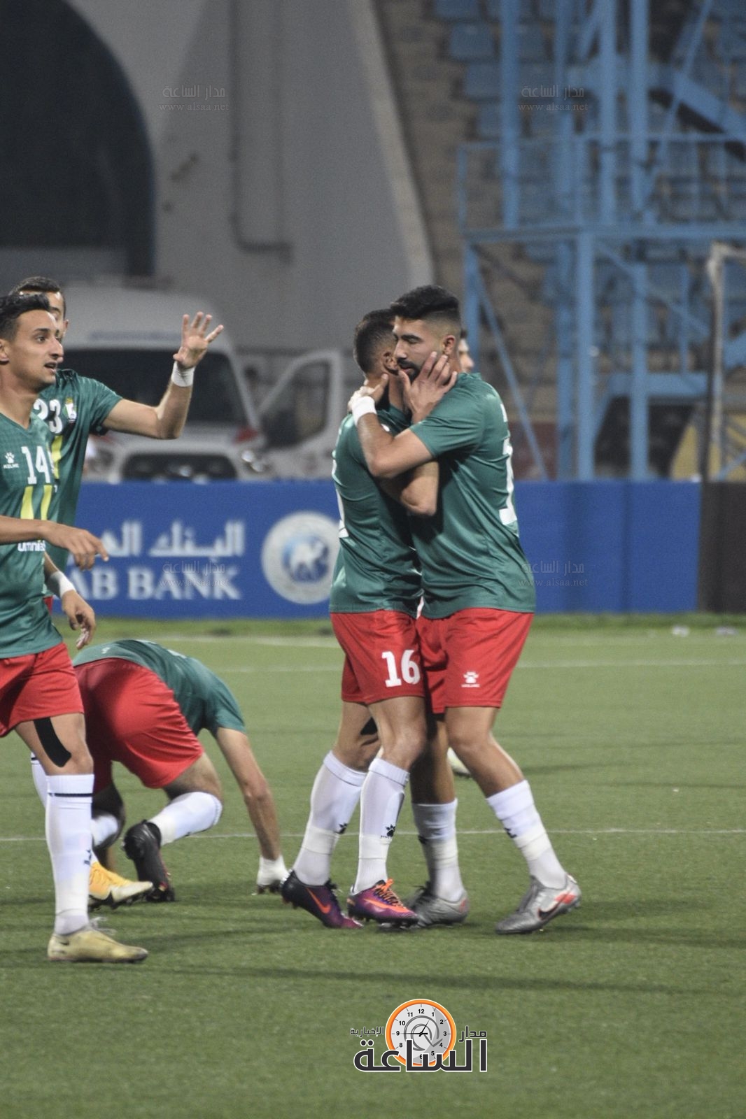 Madar Al-Saa Images 0.8221616347141742